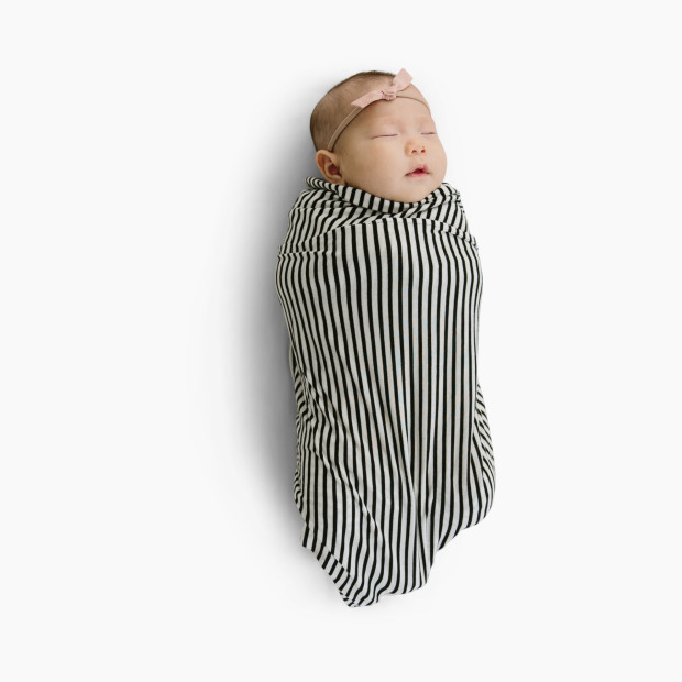 Solly Baby Babylist x Collaboration Swaddle in Black/Natural Stripe | Babylist