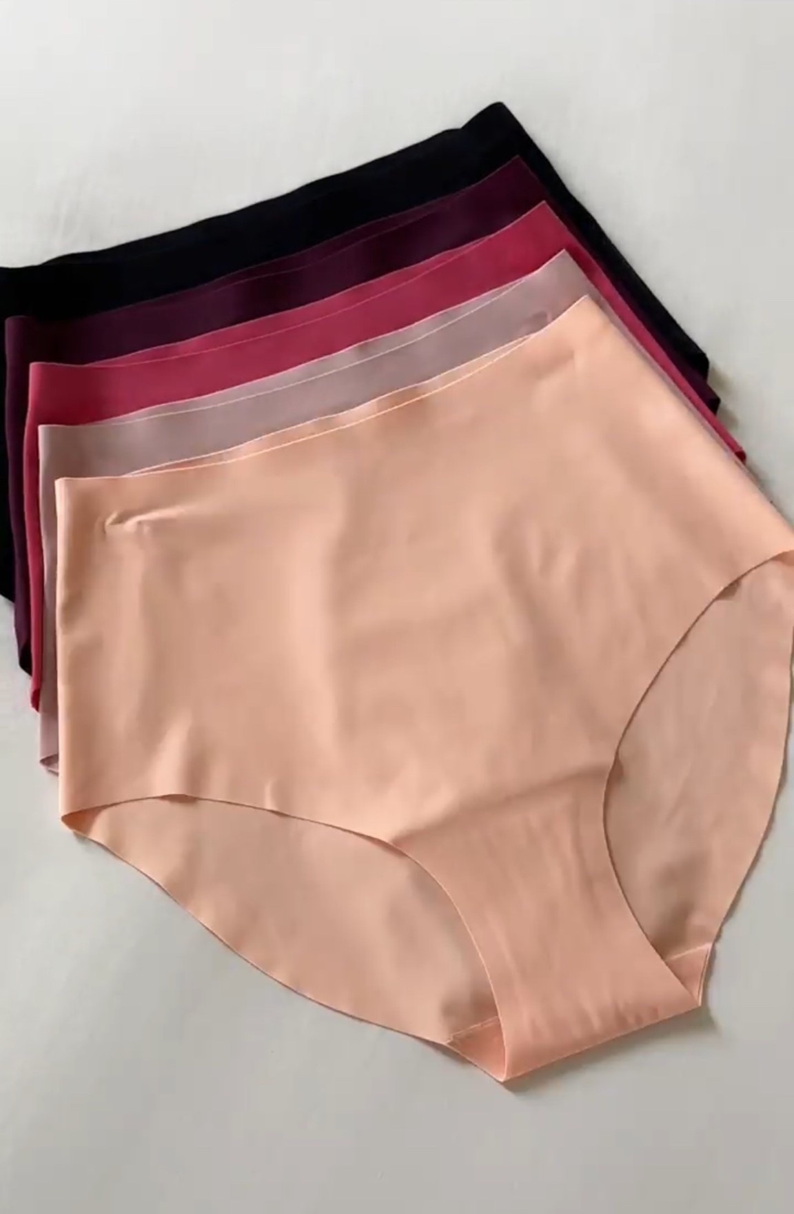 Scroll to shop!! Follow for more!!! Xo! ✨

#LTKGiftGuide #LTKFindsUnder50 #LTKHoliday