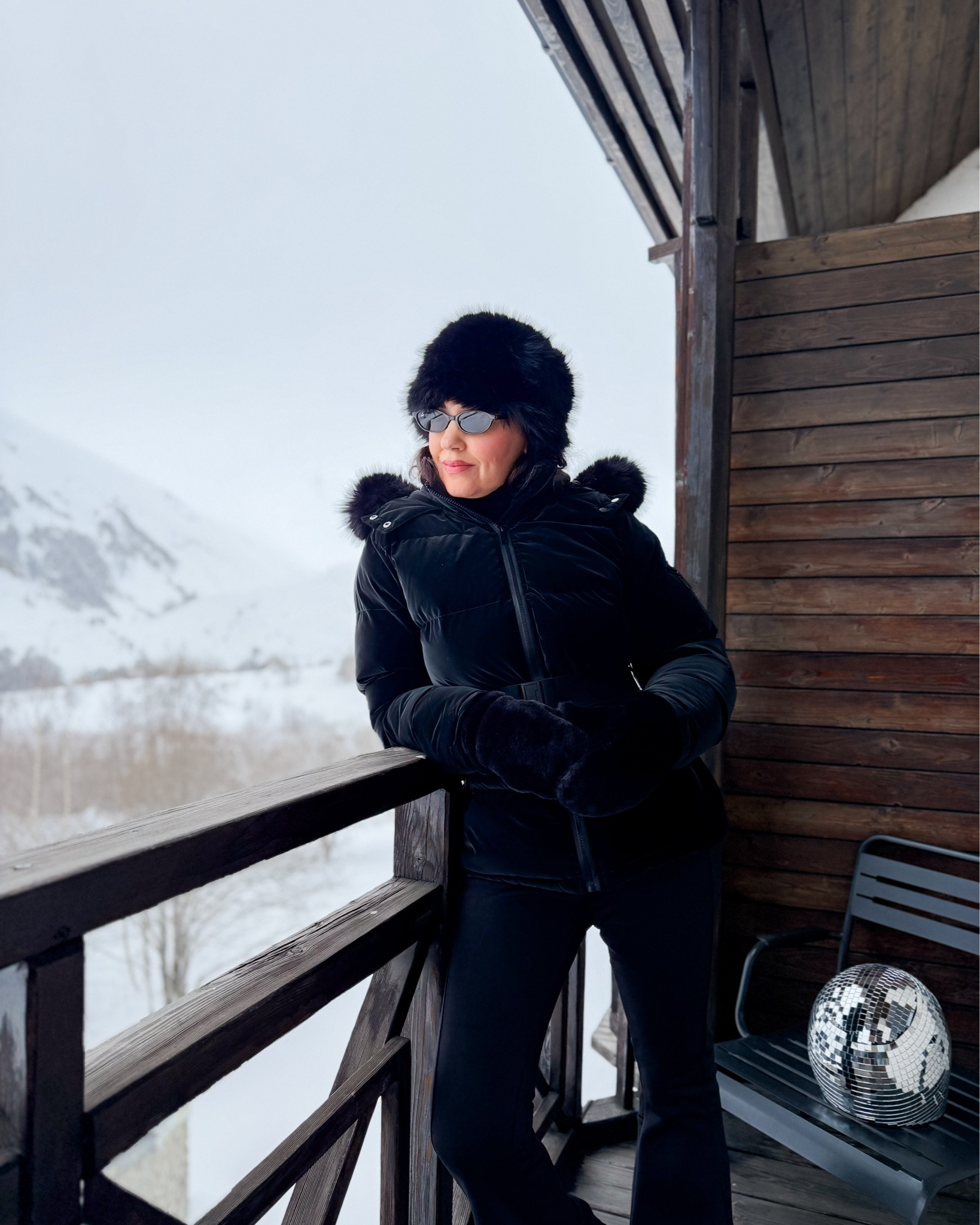 Slopes…but styled! I don’t buy expensive designer items for skiing, I make sure the quality is good, they’re warm, water-proof, insulated and built for snowy/ski conditions. #skistyle #skioutfit #skifashion #skijacket

#LTKstyletip #LTKmidsize #LTKuae