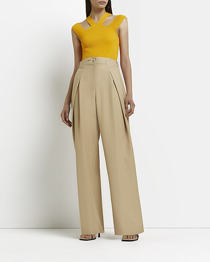 Beige cinched wide leg pleated trousers | River Island (UK & IE)