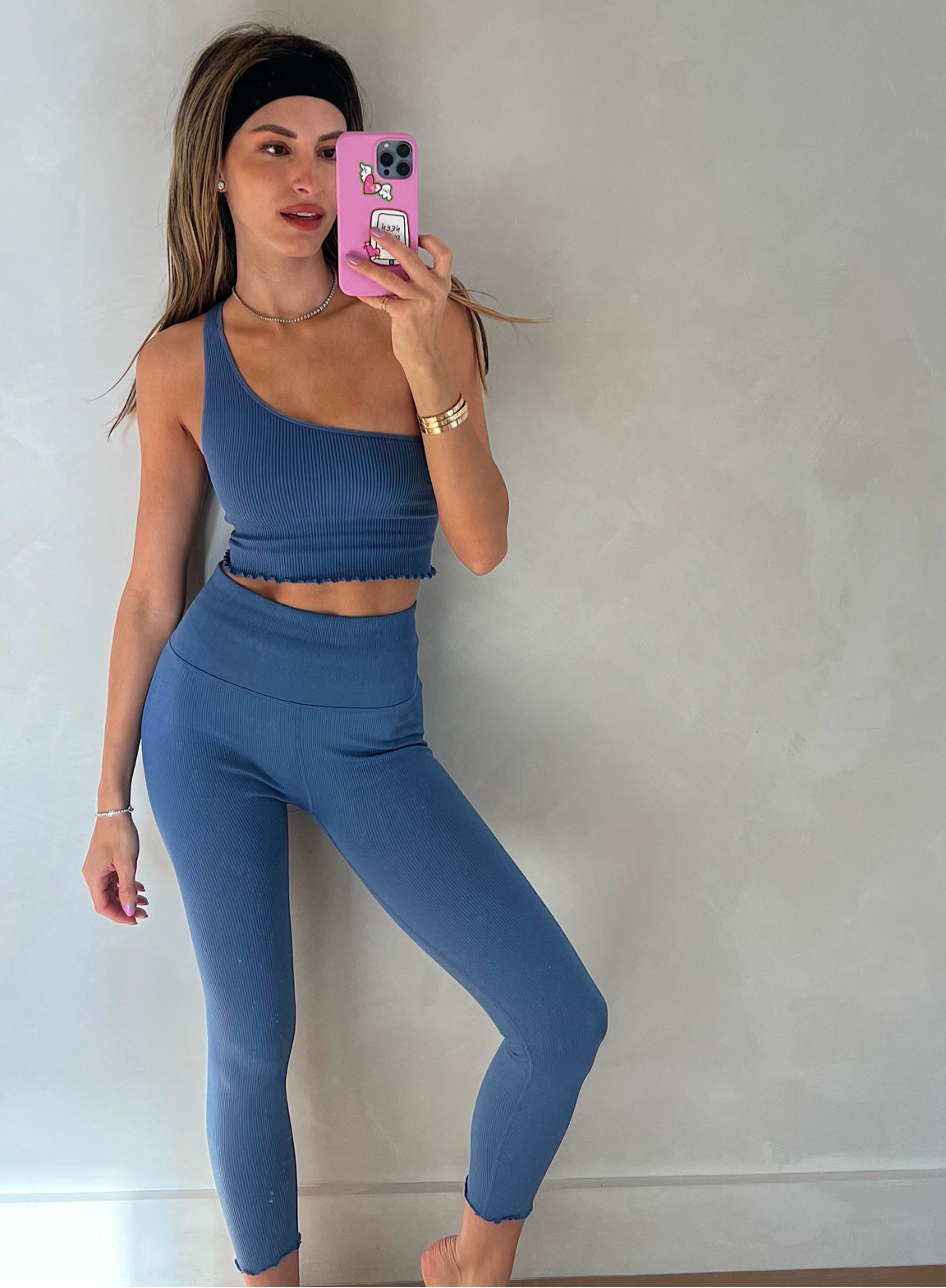 Workout fit!
#workout #workoutoutfit #spiritualgangster #leggings 

#LTKworkwear #LTKunder100 #LTKFind