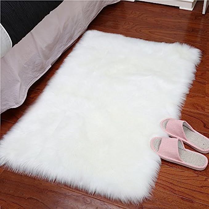 YJ.GWL Super Soft Faux Sheepskin Rug Shag Silky Plush Fur Carpet White Faux Fur Area Rugs for Bedroo | Amazon (US)