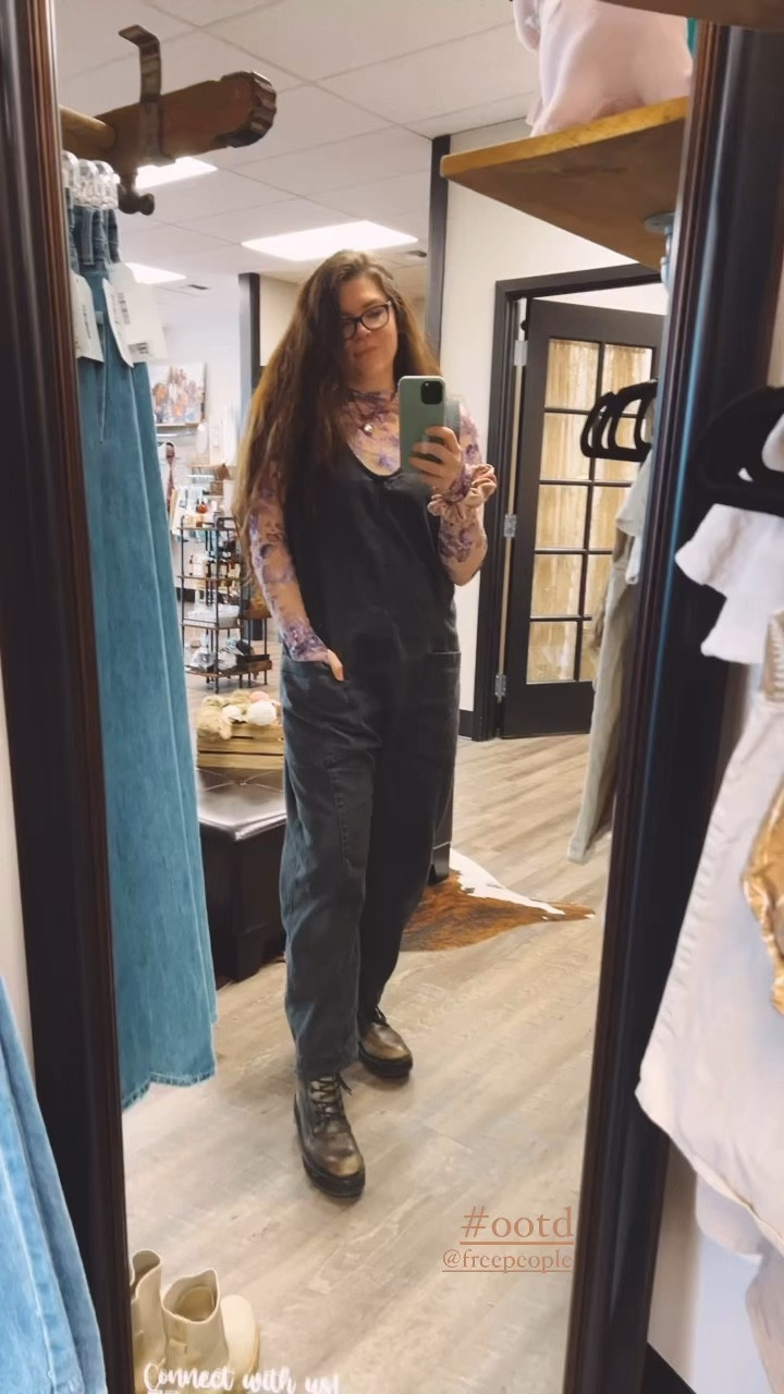 Never was a jumpsuit kinda girl… but this High Roller Jumpsuit from FP is my new cozy fave!! 🖤



#LTKfindsunder100 #LTKstyletip #LTKmidsize