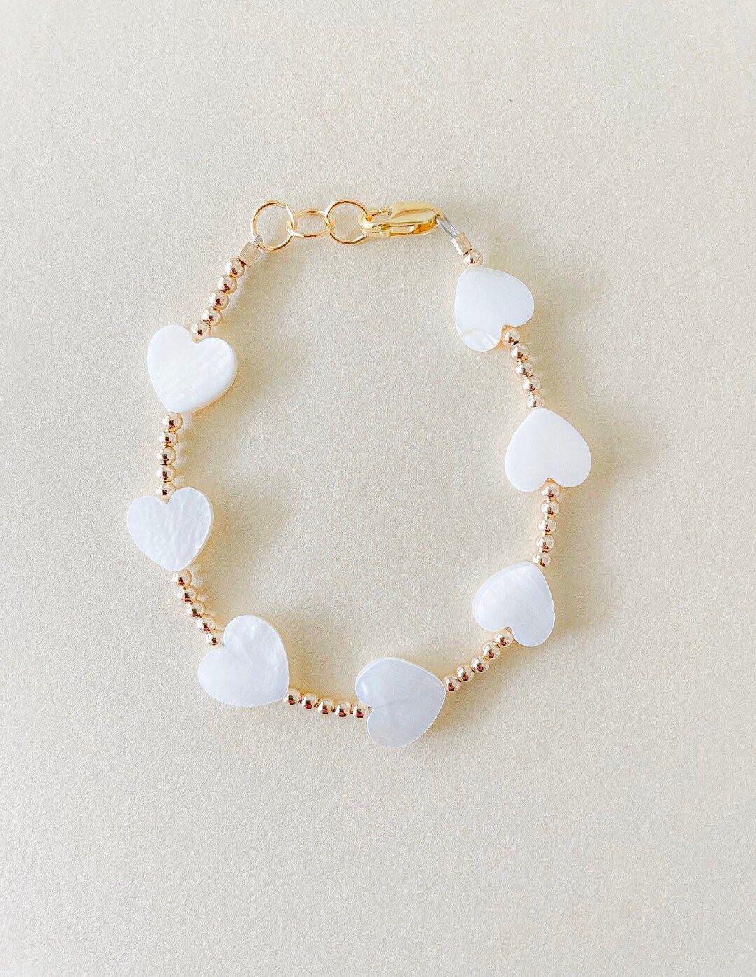 Heart Bracelet, Heart Beaded Bracelet, Mom and Baby Heart Bracelet, White Heart Bracelet, Shell H... | Etsy (US)