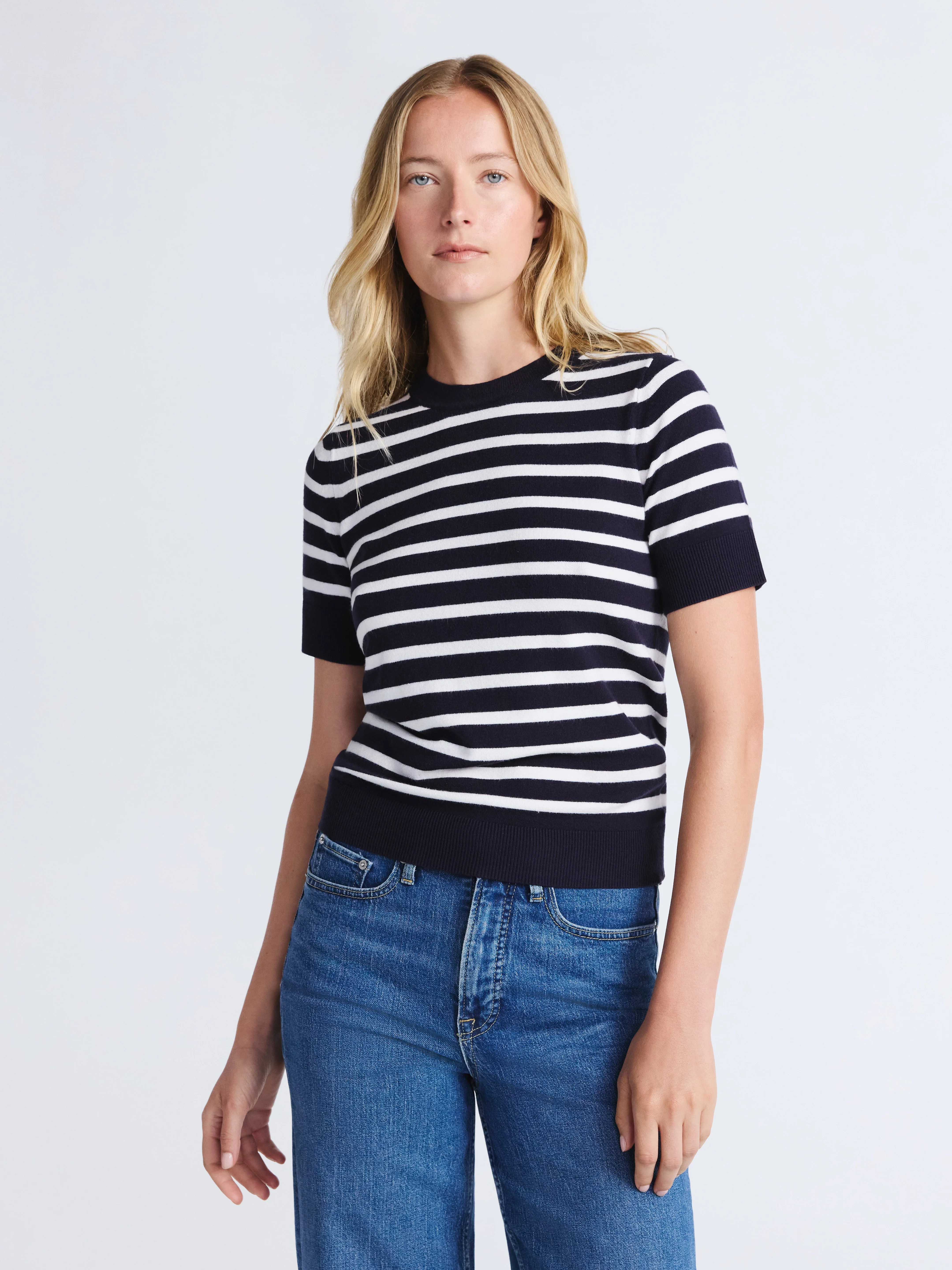 Free Assembly Women's and Women's Plus Cozy Yarn Shrunken Sweater Tee with Short Sleeves, Lightwe... | Walmart (US)