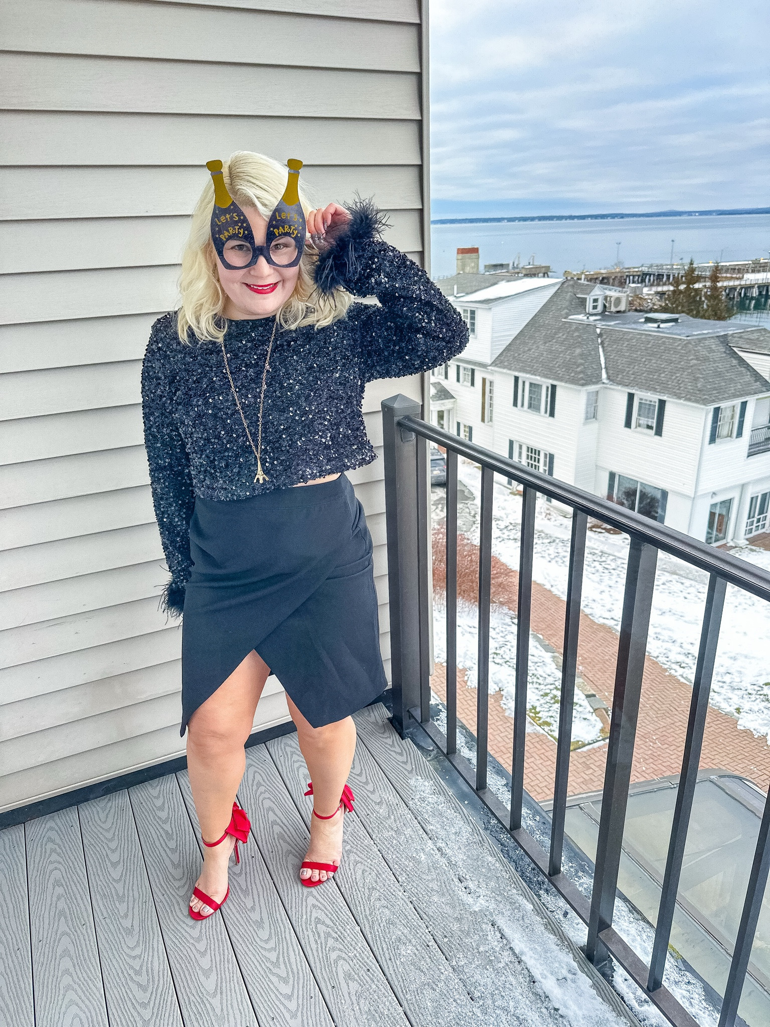 Looking for a new Years Eve outfit? I got you covered! This sparkly top paired with a black skirt is perfect for New Years Eve. 

#LTKParties #LTKHoliday #LTKPetite