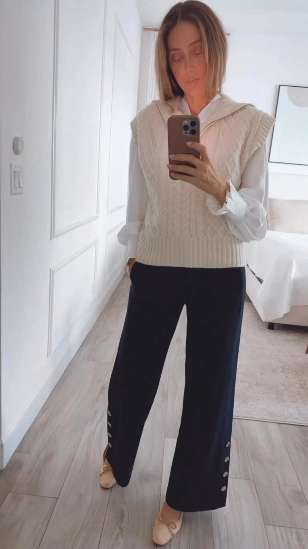 Elegant and beautiful fall and winter outfit idea! Vests are the perfect way to layer and add a stylish touch to any look. The quality is amazing and everything runs true to size. 


#LTKStyleTip #LTKSeasonal #LTKU