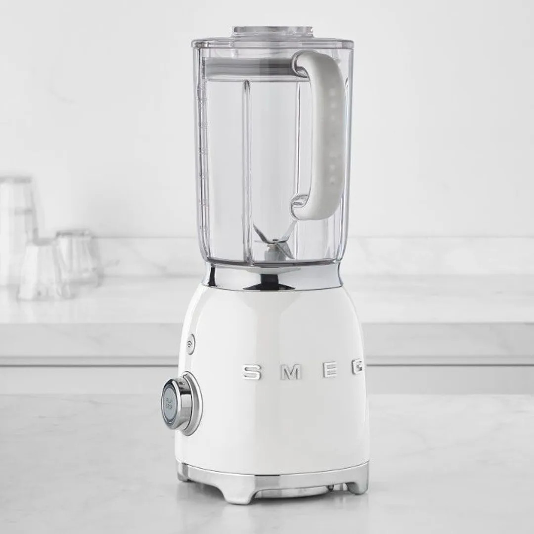 Blenders & Smoothie Makers | BLF01 Retro 50's Style Jug Blender | Smeg | Debenhams UK