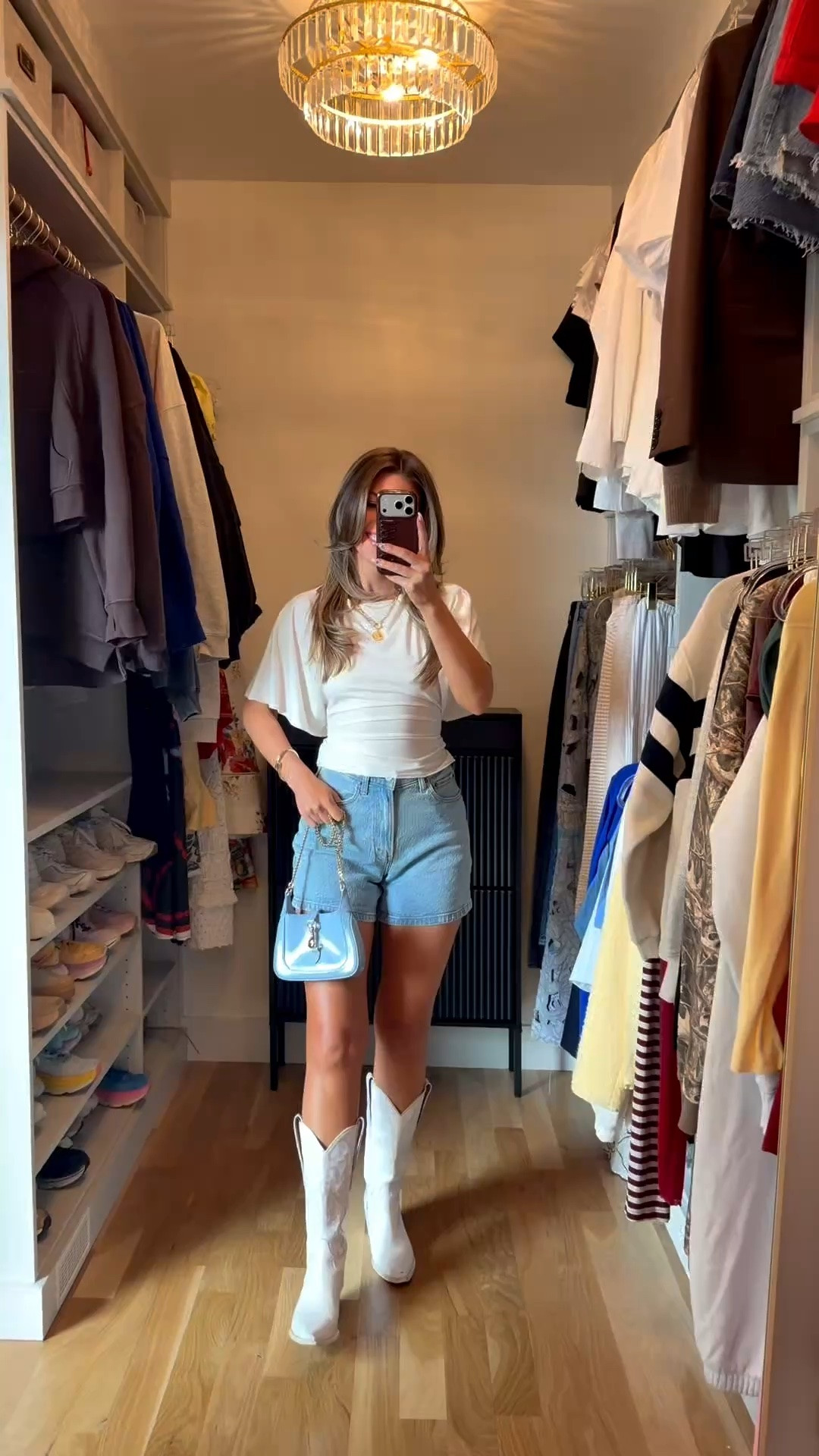 Abercrombie denim shorts styled 5 different ways! 🤍

i did size 26 in shorts & small in most tops! sized down to an xs in the butter yellow top. 🌼

denim shorts 
everyday outfits
casual 
brunch 
lunch outfit 
summer outfit

#LTKxAbercrombie #LTKgrwm #LTKootd