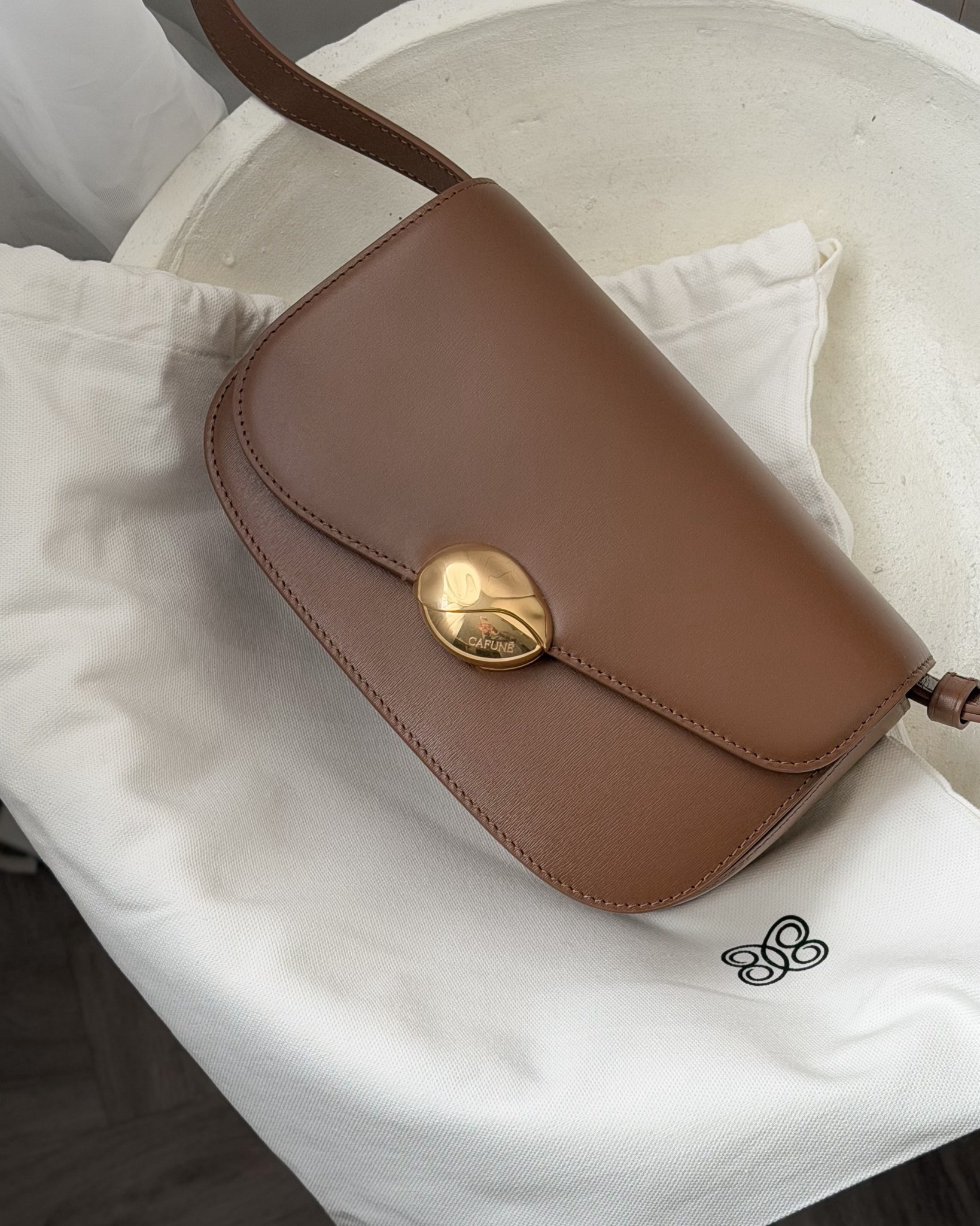 New Mocha saddle bag from Cafune - the perfect tan brown leather bag for your spring capsule wardrobe 💼 

#LTKspring #LTKbag #LTKunboxing