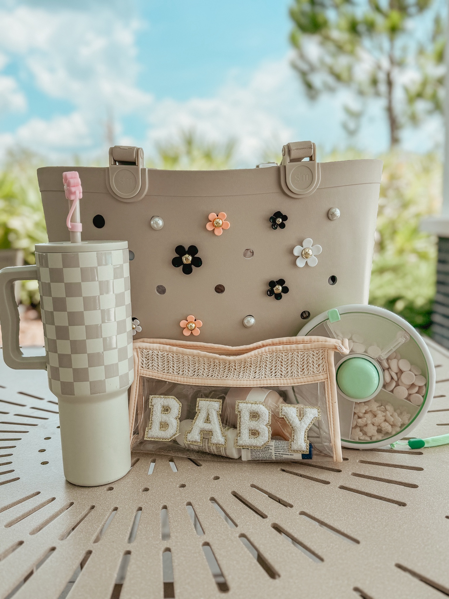 Simple Modern pool bag! All my go to for pool days! 

#simplemodern #simplemoderbag #snackcontainer #babybag #spf #neutral #neutralessentials #poolbag #packmypoolbag 

#LTKSwim #LTKKids #LTKItBag
