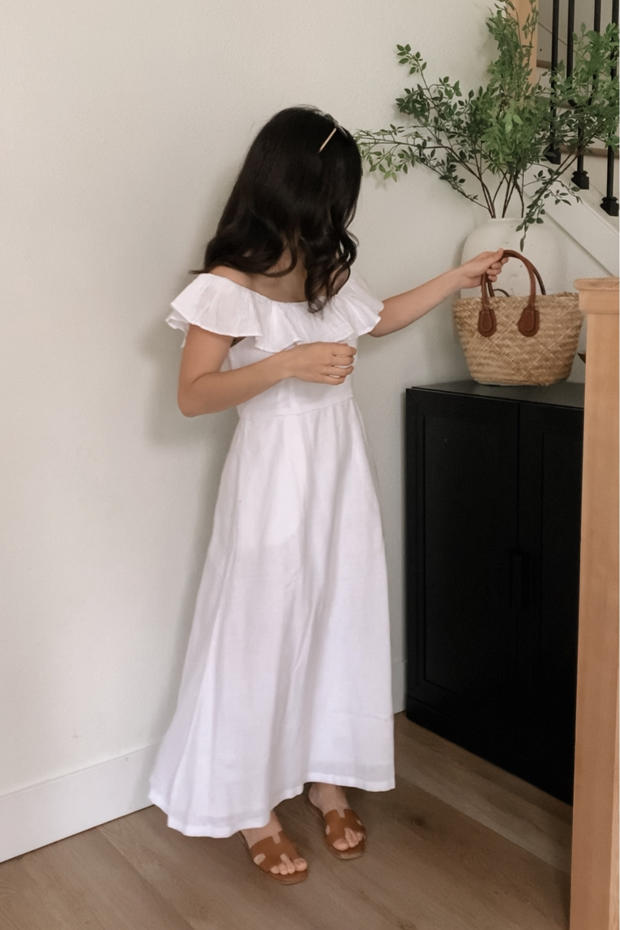 Linen and cotton blend dress that is petite friendly! You can wear it on or off shoulder, stretchy elastic in the back, fully lined and soooo comfortable. Under $100 ! Wearing size 2 🤍 


#LTKSeasonal #LTKsalealert #LTKfindsunder100