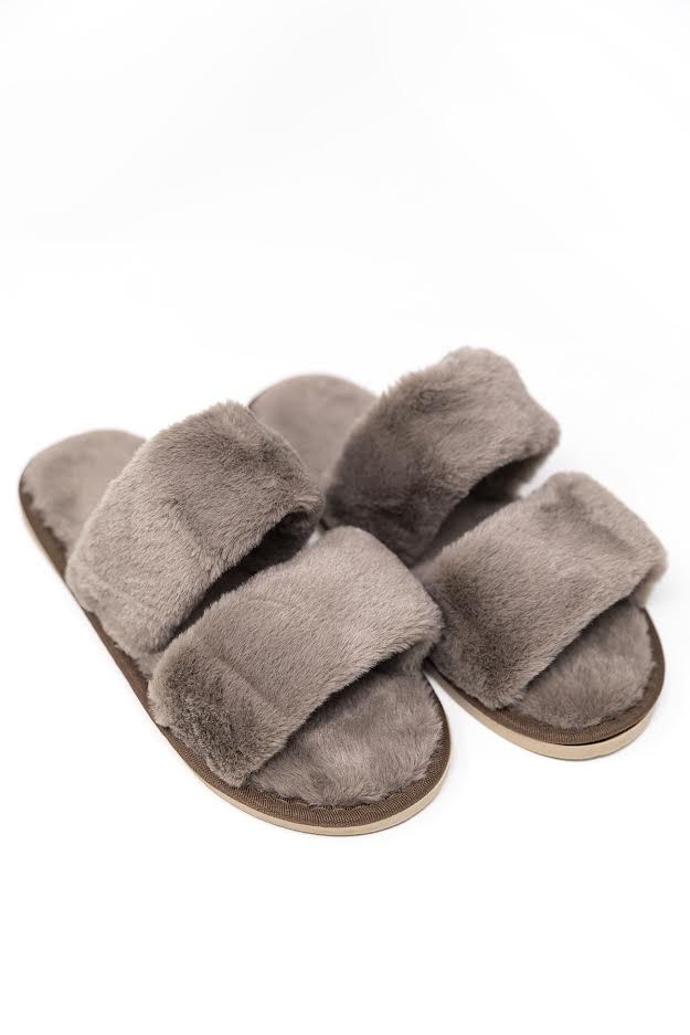 Goodnight Dreams Fuzzy Mocha Slippers FINAL SALE | The Pink Lily Boutique
