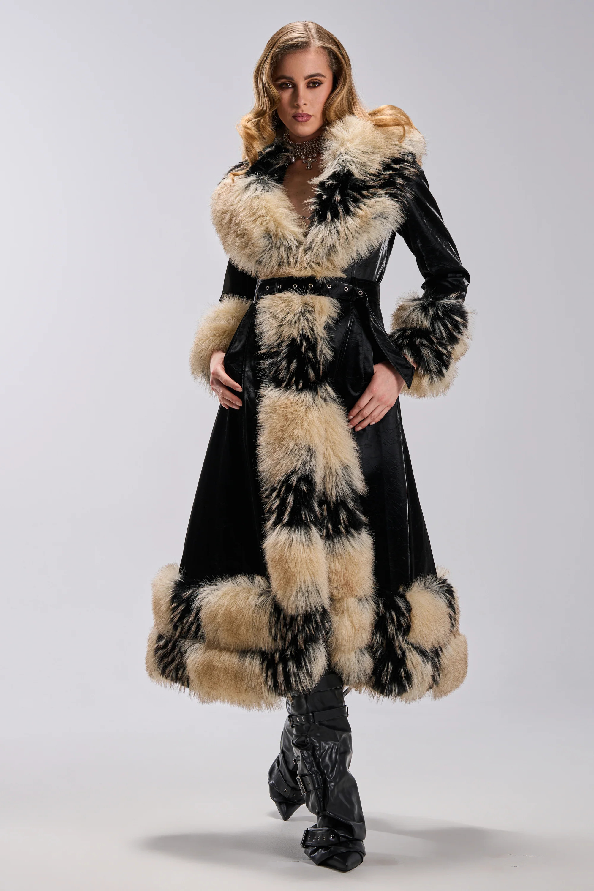 VIVIAN FUR TRIM TRENCH IN LIQUID VELVET | AKIRA