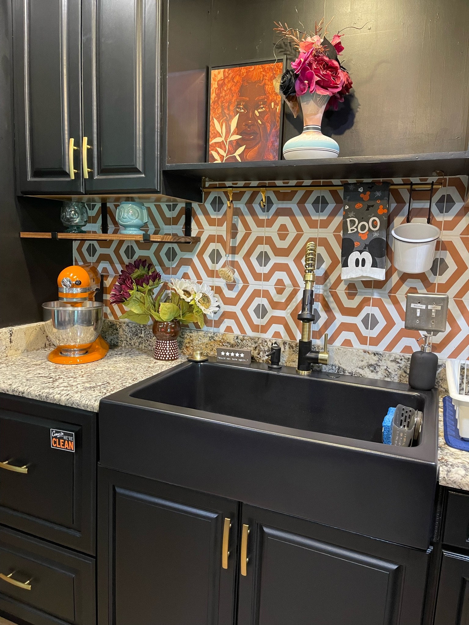 I love my sink!

What’s your favorite feature in your kitchen! 

I plugged on this matte black sink two years ago and it’s been the best purchase. Cleans easily, no stains and durable!

#LTKFind #LTKhome