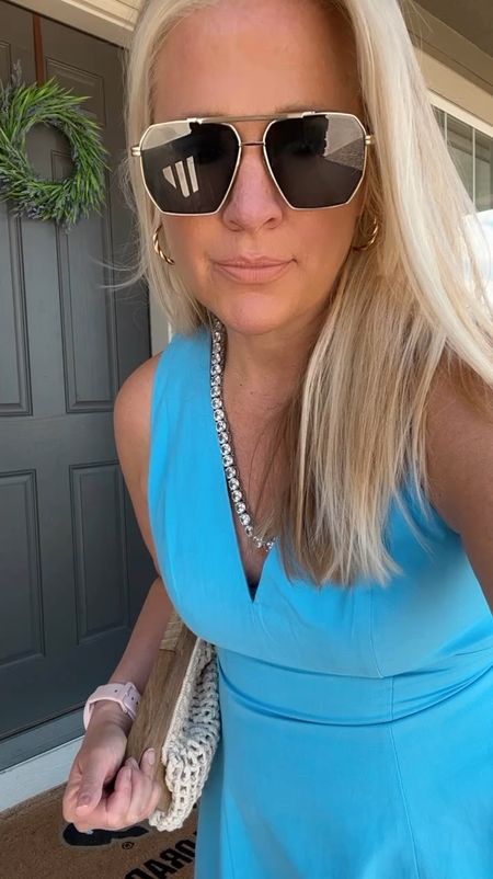 ✨Tap the bell above for daily elevated Mom outfits.

🎯 circle sale 30% off dresses, t shirts and tanks. Dress is 10/10 wearing 10. Size up.

"Helping You Feel Chic, Comfortable and Confident." -Lindsey Denver 🏔️ 

  #over45 #over40blogger #over40style #midlife  #over50fashion #AgelessStyle #FashionAfter40 #over40 #styleover50 #styleover40 midsize fashion, size 8, size 12, size 10, outfit inspo, maxi dresses, over 40, over 50, gen X, body confidence


#LTKSaleAlert #LTKOver40 #LTKFindsUnder50