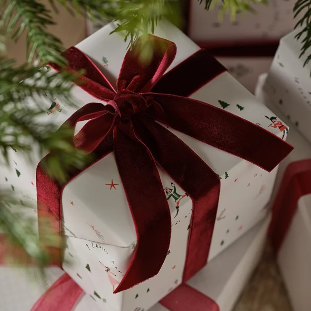 Claret Velvet Ribbon – 5m | The White Company UK & ROW