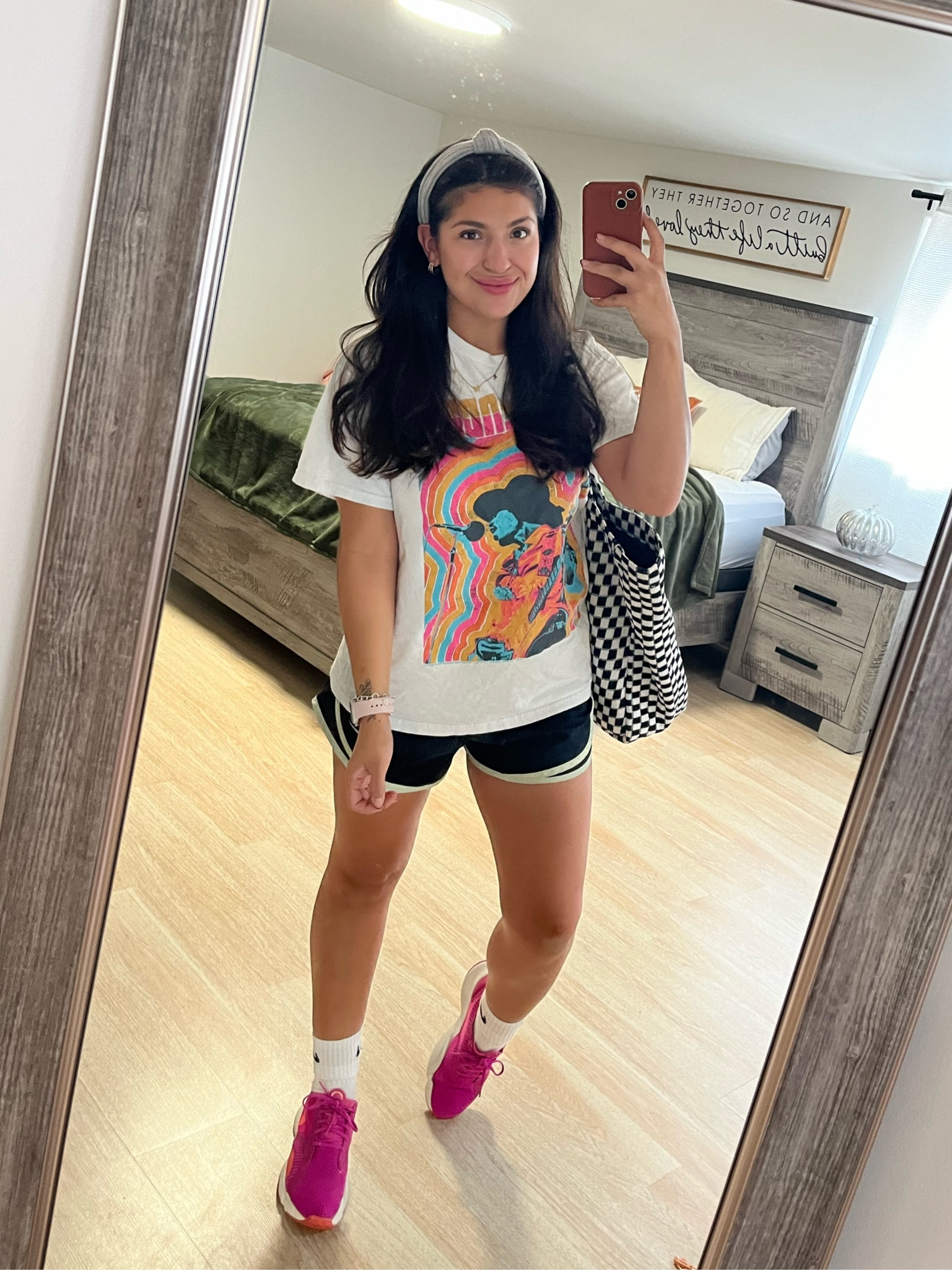 Comfy vibrant fit for the day as a mama on the go! #newfallbag #salealert 

#LTKSeasonal #LTKMidsize #LTKActive