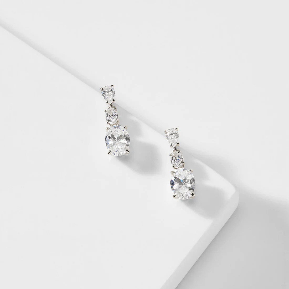 EMILIA OVAL DROP EARRINGS | NADRI