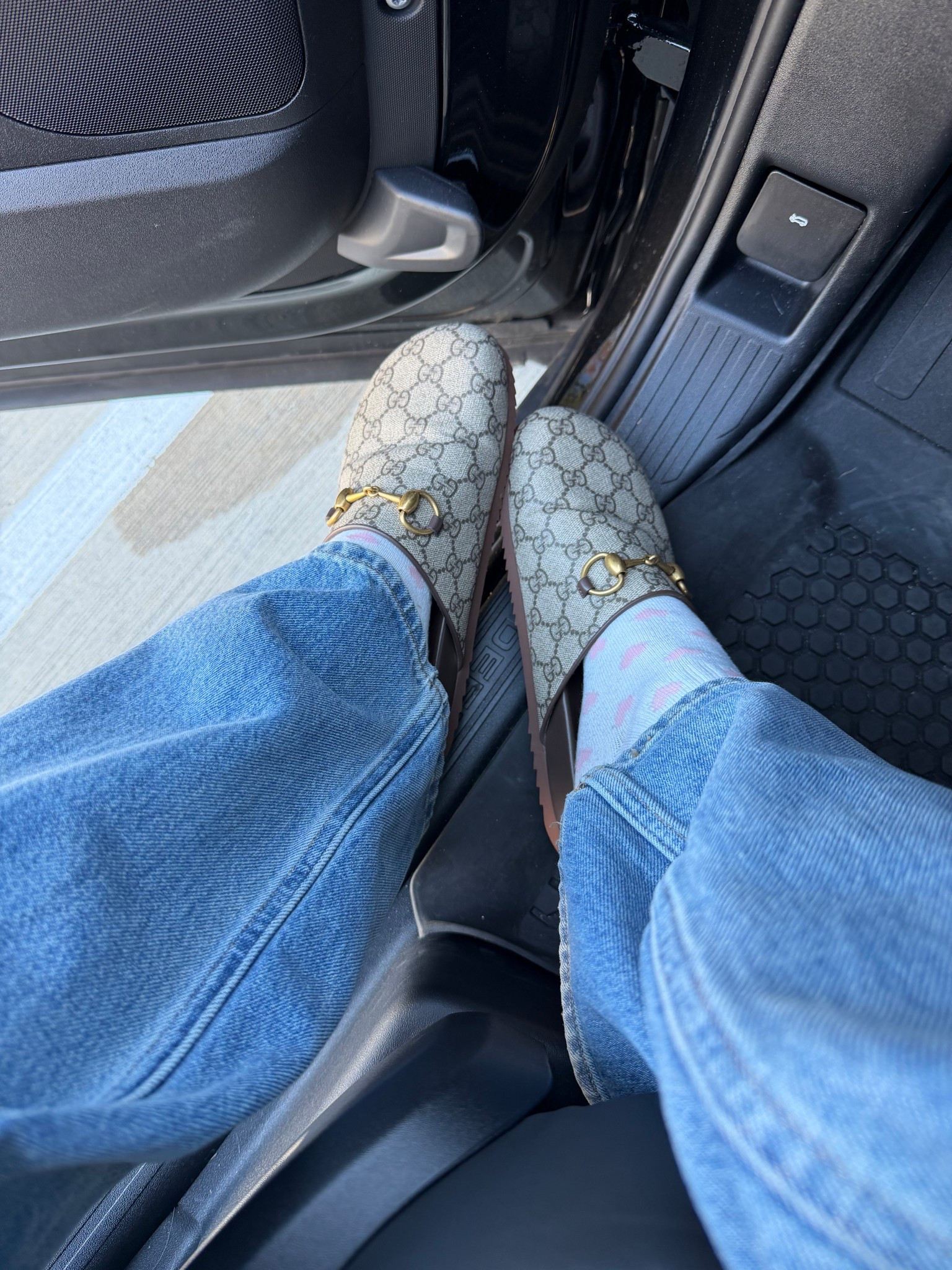 Gucci clogs tts and some of my favorite! 


#LTKootd