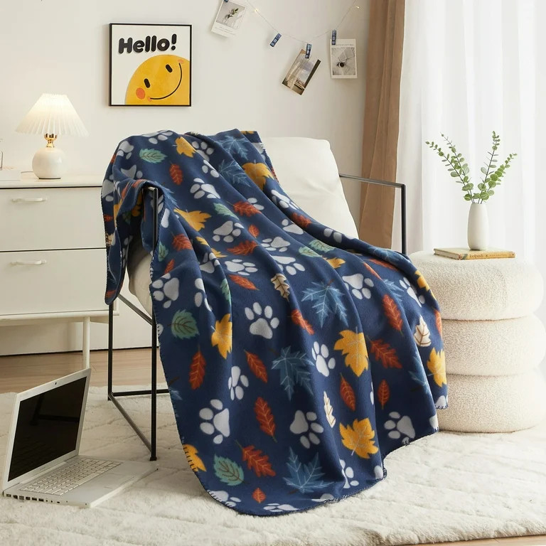 Mainstays Paw Print Fleece Throw - Walmart.com | Walmart (US)