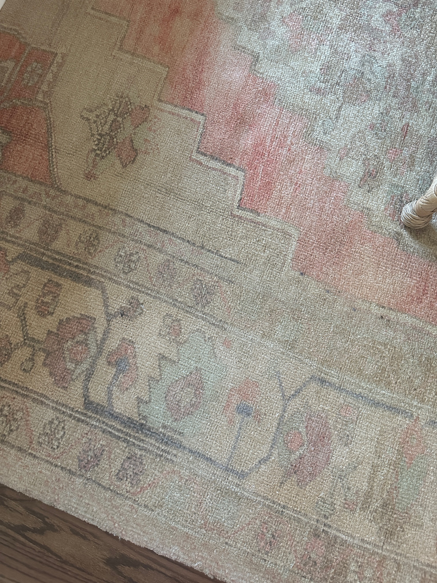 Rug on sale. Living room rug. Coral rug. 

#LTKhome