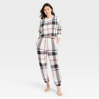 Women's Plaid Fleece Lounge Sweatshirt - Colsie™ Cream | Target