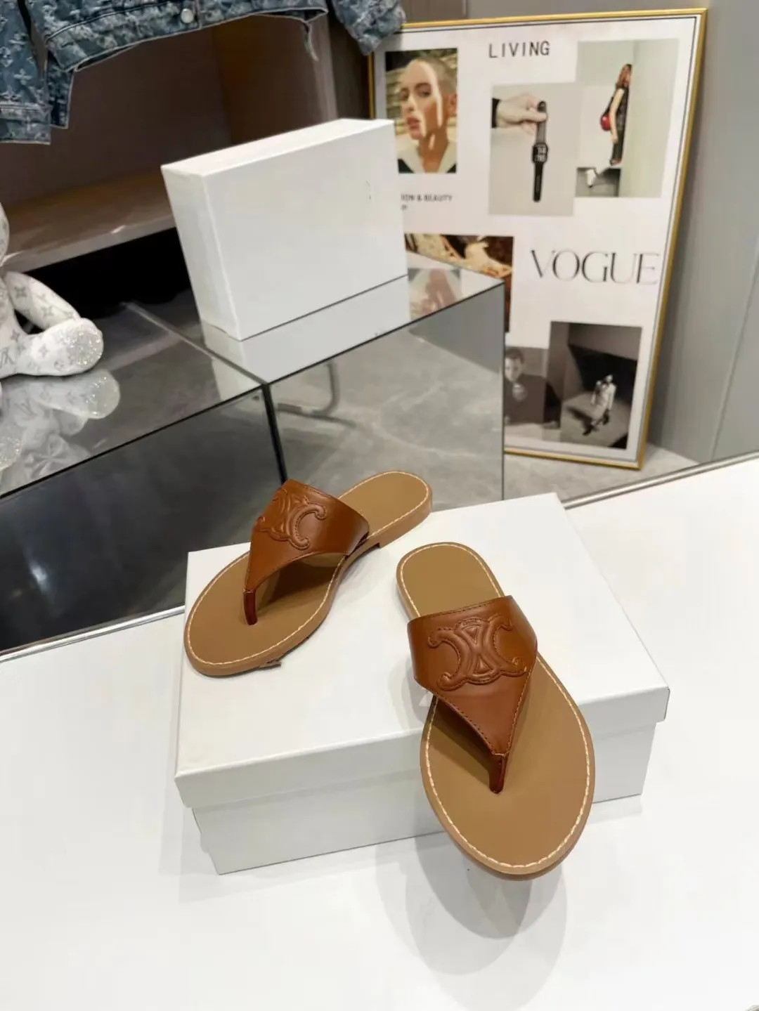 Luxury designer slides 2023 flip-flops Slippers short heel French temperament net celebrity flat ... | DHGate