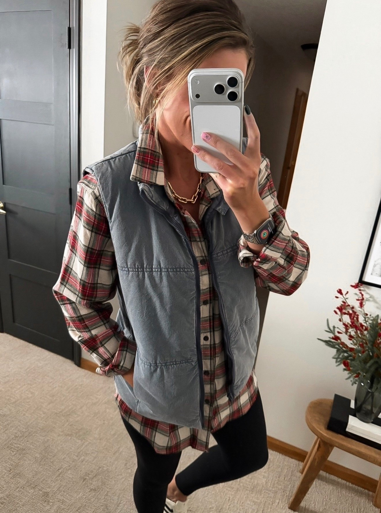 Men’s department finds. Loving the vintage look of this vest. Some sizes marked down to $17
Plaid/medium
Vest/mediumm

#LTKSaleAlert #LTKHoliday #LTKSeasonal