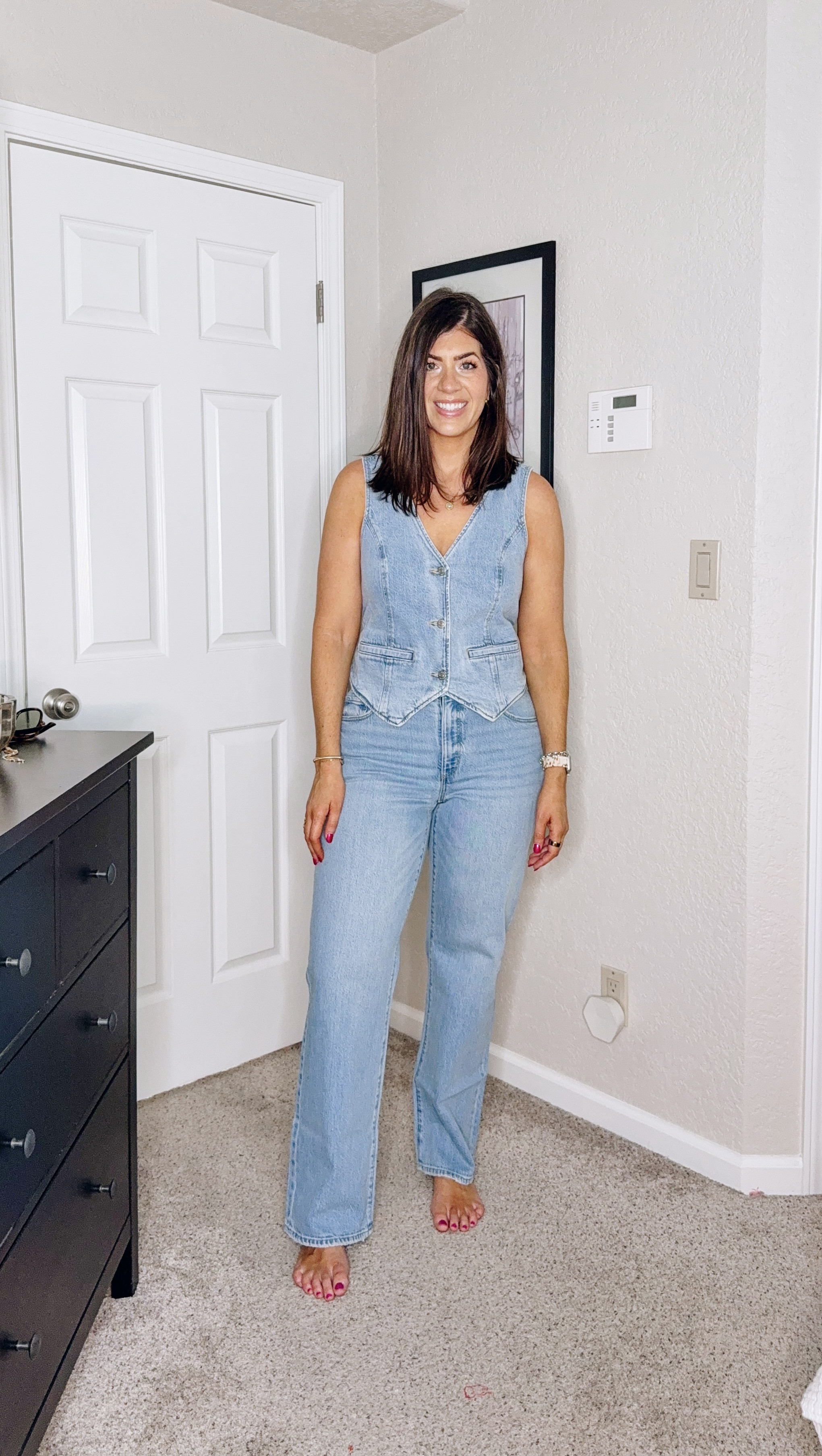 In a medium
Vest and 29 curvy relaxed straight Jean 

#LTKSaleAlert #LTKOver40 #LTKMidsize