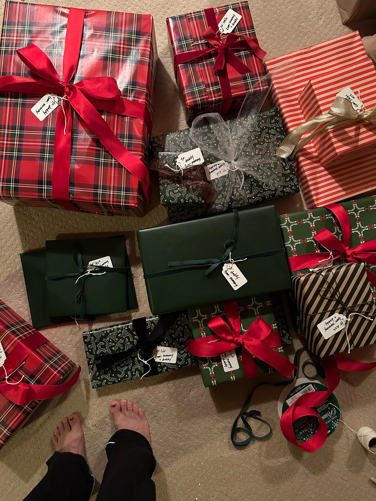 the wrapping paper vibe for christmas this year was “Ralph Lauren” 🤌🏽🎁 

#LTKFindsUnder50 #LTKHoliday #LTKHome