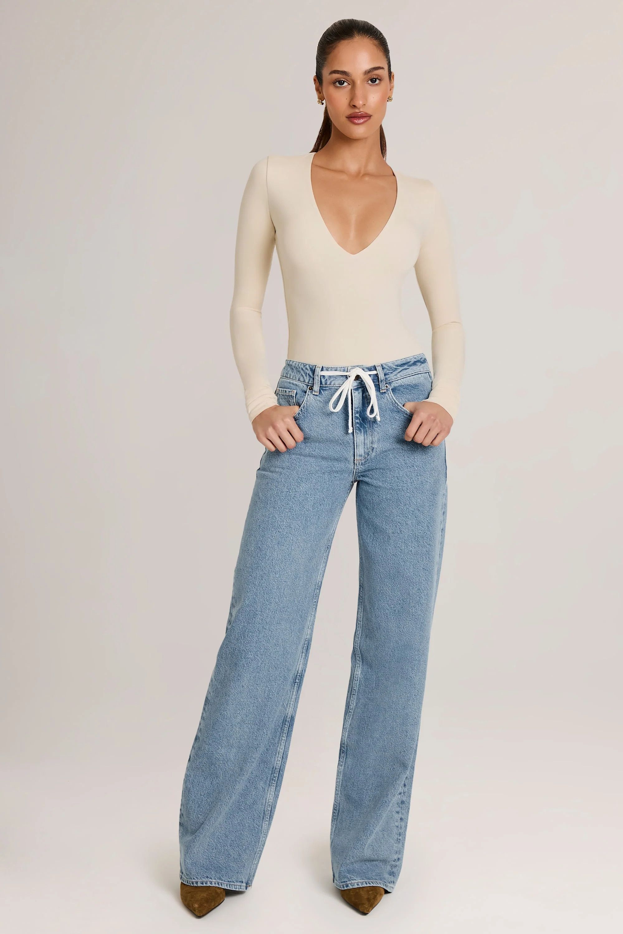 Drawstring Straight-Leg Jeans in Light Wash | Oh Polly