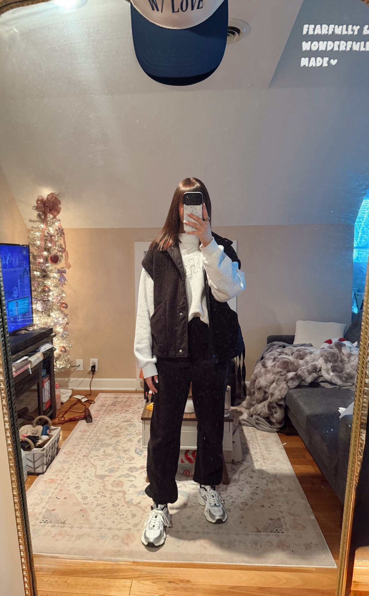 Top: l/xl 
Vest: m 
Pants: s


#LTKootd #LTKgrwm #LTKdayinmylife