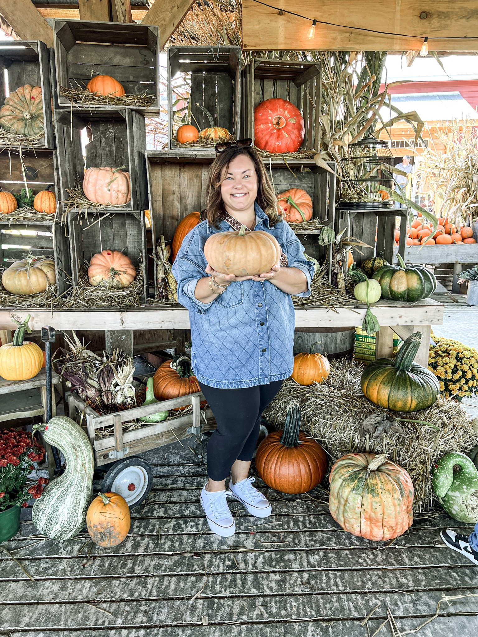 Fall outfit with denim shacket and hey nuts yoga pants 

#LTKmidsize #LTKfindsunder50 #LTKSeasonal