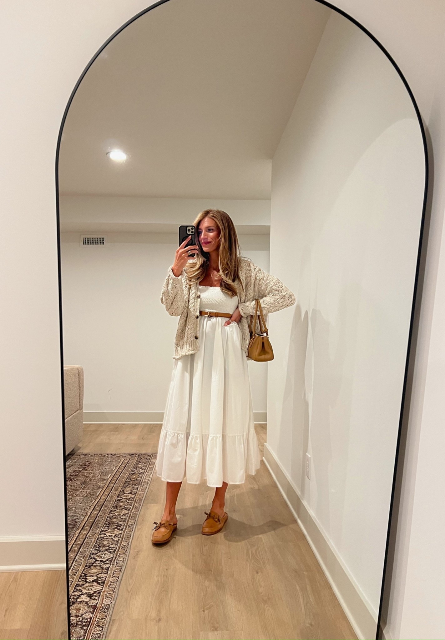 Add a belt to this @abercrombie maxi dress to completely transform the look 🤍 love the cozy vibe! Perfect piece to pack for your next European vacation

Sizing:
Small tall in dress
Medium in cardigan for super oversized fit but runs oversized already.