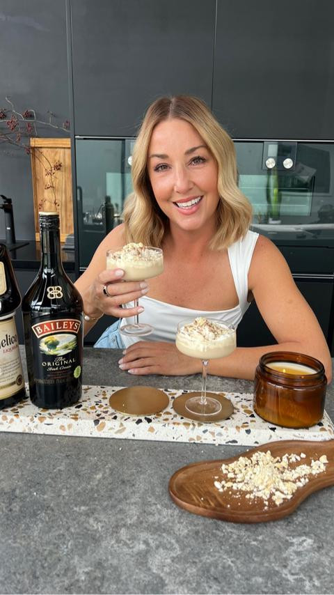 Cocktail Hour - Father’s Day edition. 

This one was a little difficult as it’s my first Father’s Day without my Dad this year. 

Cheers to all the wonderful Dads and big hugs to all who might be missing their Dad this year and always. ❤️

#LTKhome #LTKaustralia #LTKstyletip