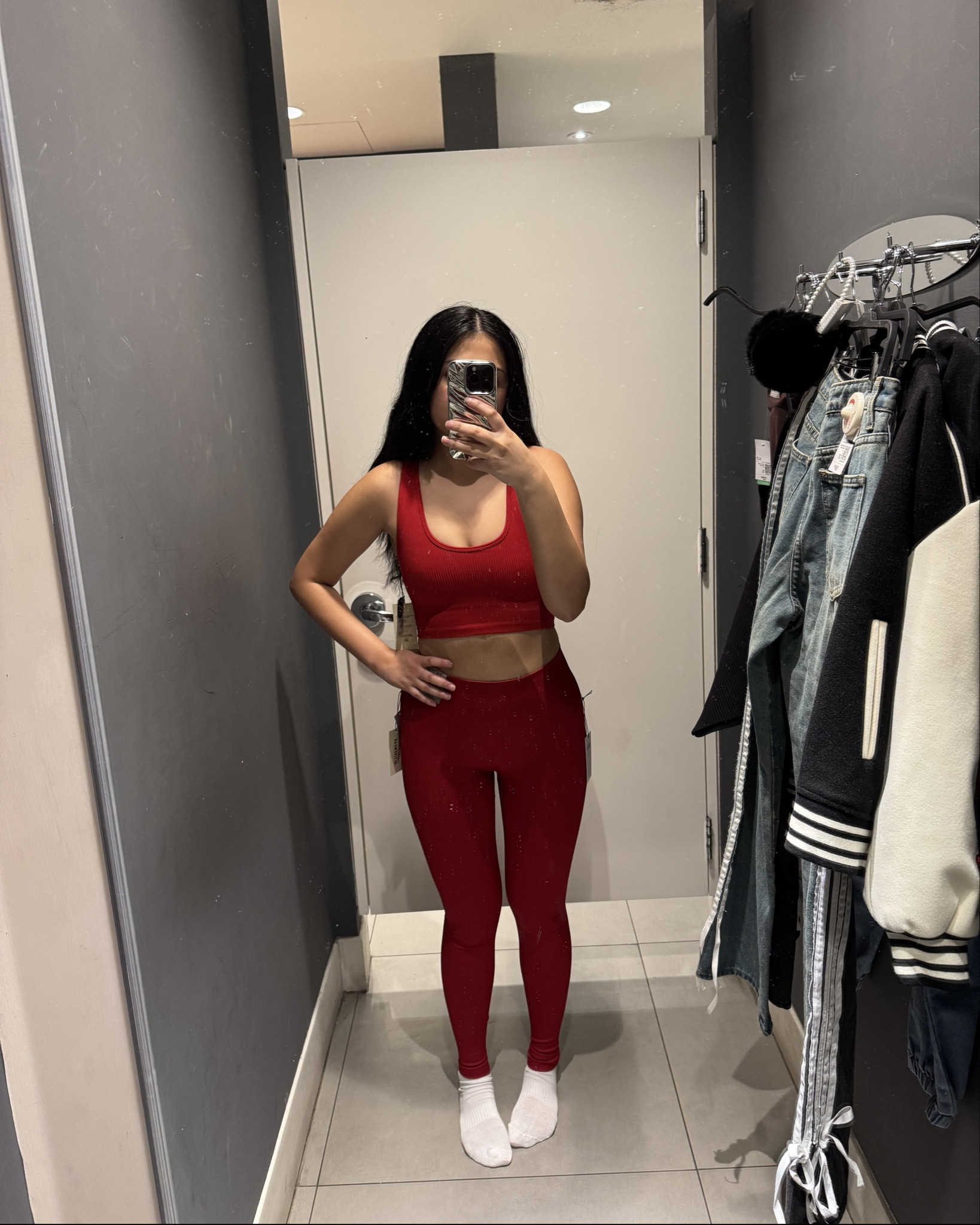 Red top size small
Red bottoms size medium (runs small)
Brown top size small
Brown bottoms size small 

#LTKGiftGuide #LTKFitness #LTKActive