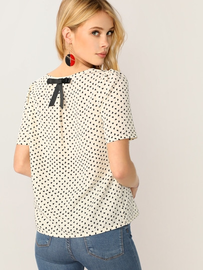 SHEIN Heart Print Bow Applique Short Sleeve Top | SHEIN