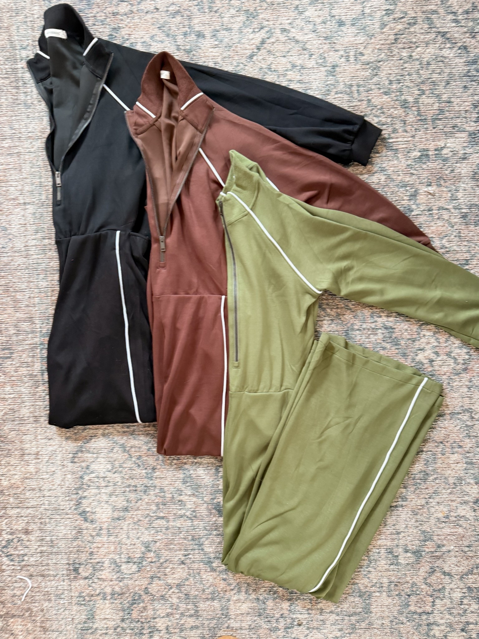 My favorite track suit comes in so many other colors! Amazon finds! 

#LTKdayinmylife #LTKFindsUnder50 #LTKmomlife