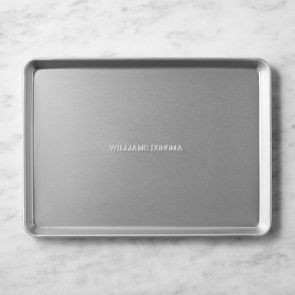 Williams Sonoma Traditionaltouch™ Half Sheet Pan | Williams-Sonoma