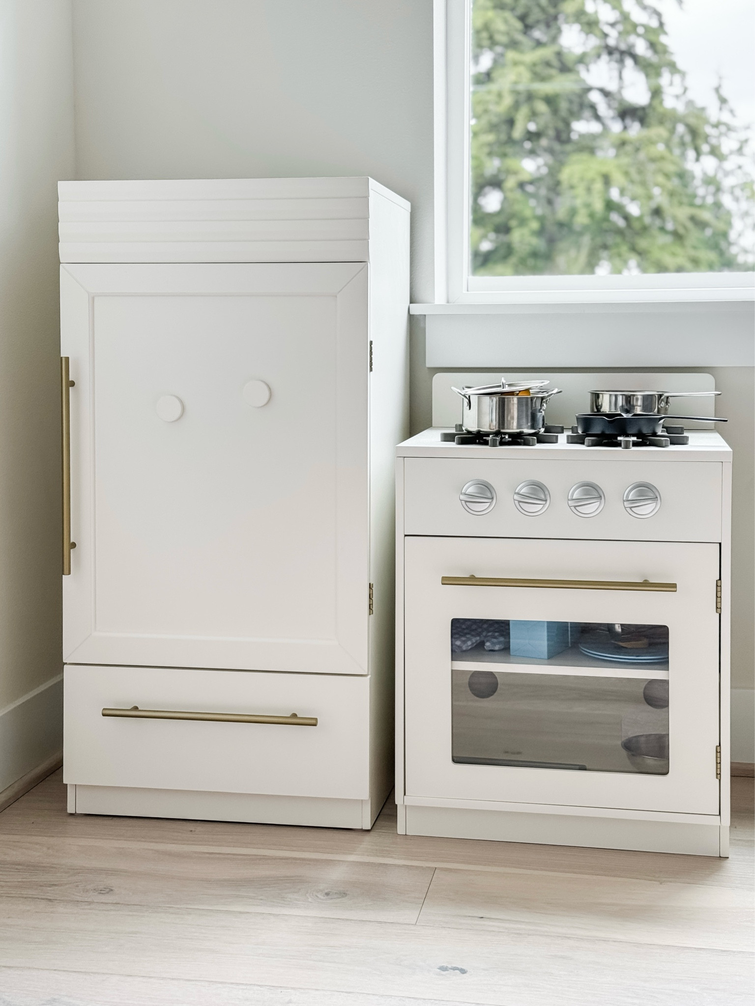 Sophie recently received the matching refrigerator to go with her little stove as an early 3rd birthday present and it’s SO adorable! We have sooo many fruits, vegetables and general #LTKPlay food items that are perfect for dramatic playtime with the little fridge; she’s been having a blast with it. This set absolutely couldn’t be cuter.

#LTKKids #LTKGiftGuide