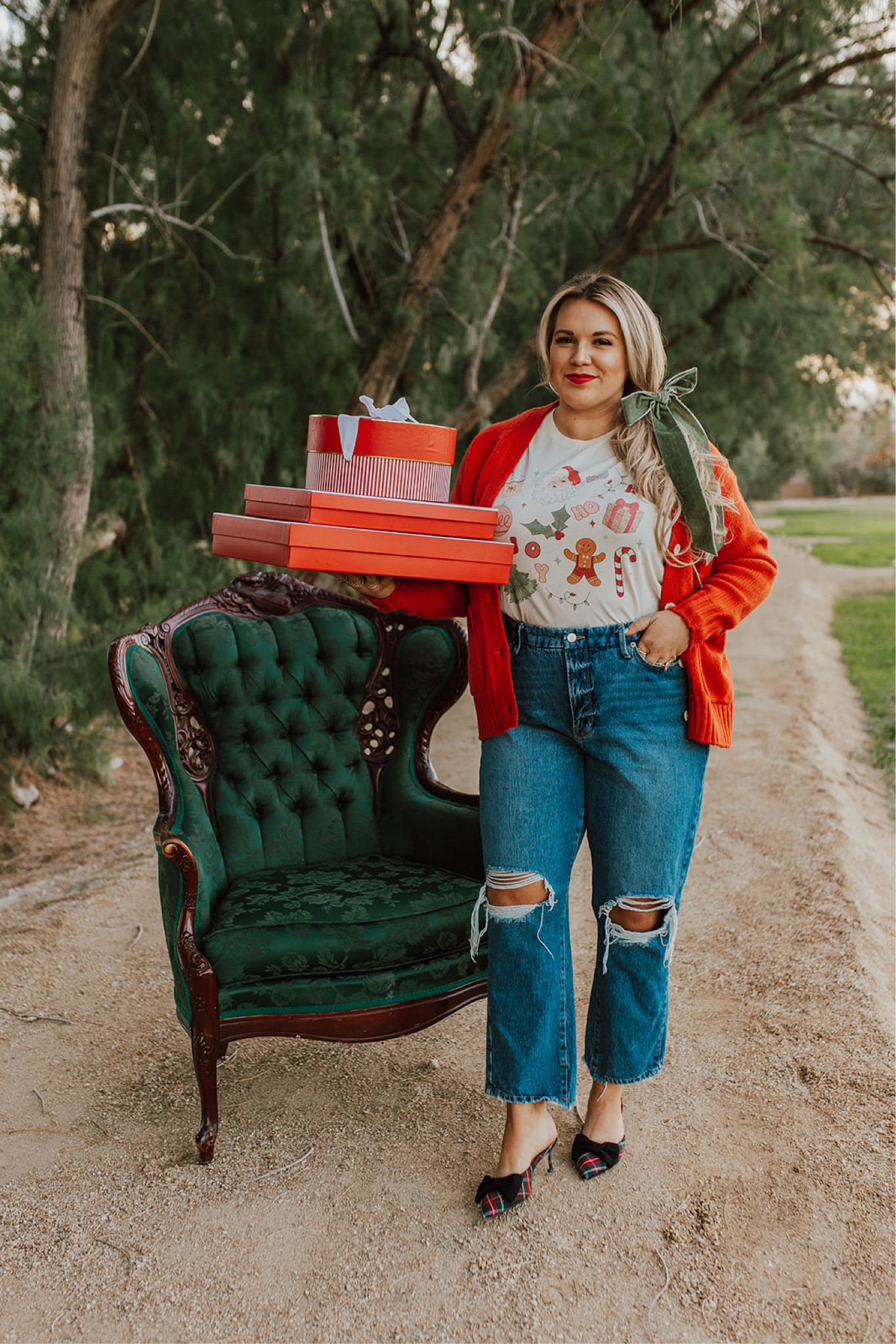 my Pink Desert Holiday Collage graphic tee! wearing size large and goes to xxxl. 

#LTKHoliday #LTKcurves #LTKunder50