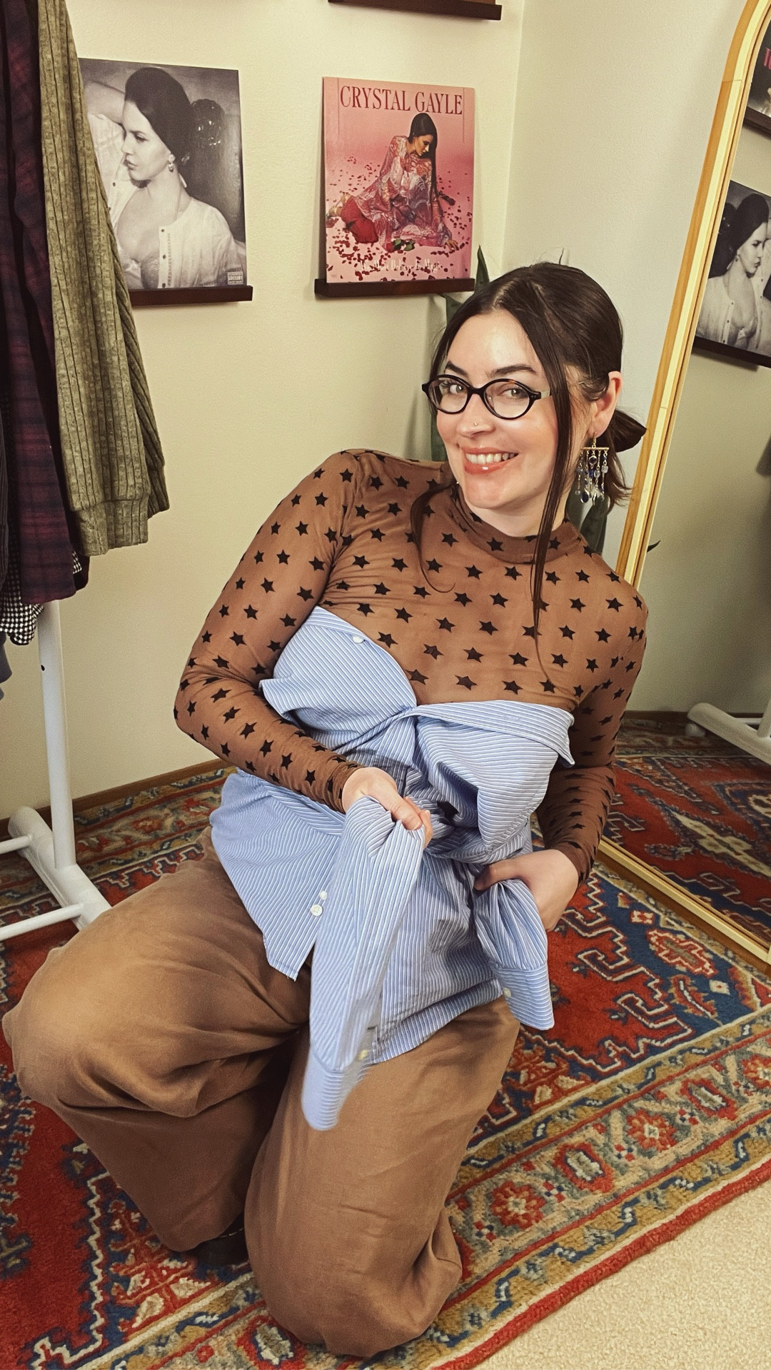 Did you know you could style a button-down like this??!

AND we’re playing with color!

Wearing your button-down shirt this way is the perfect way to spice up your soft grunge work outfit!

Boring office fits are out, and cool ones with personality like these are in!

Yes, you can look cool and professional at the same time 🙌

Don’t forget to save this so you can reference it later!! 🫶

#LTKMidsize #LTKgrwm #LTKootd