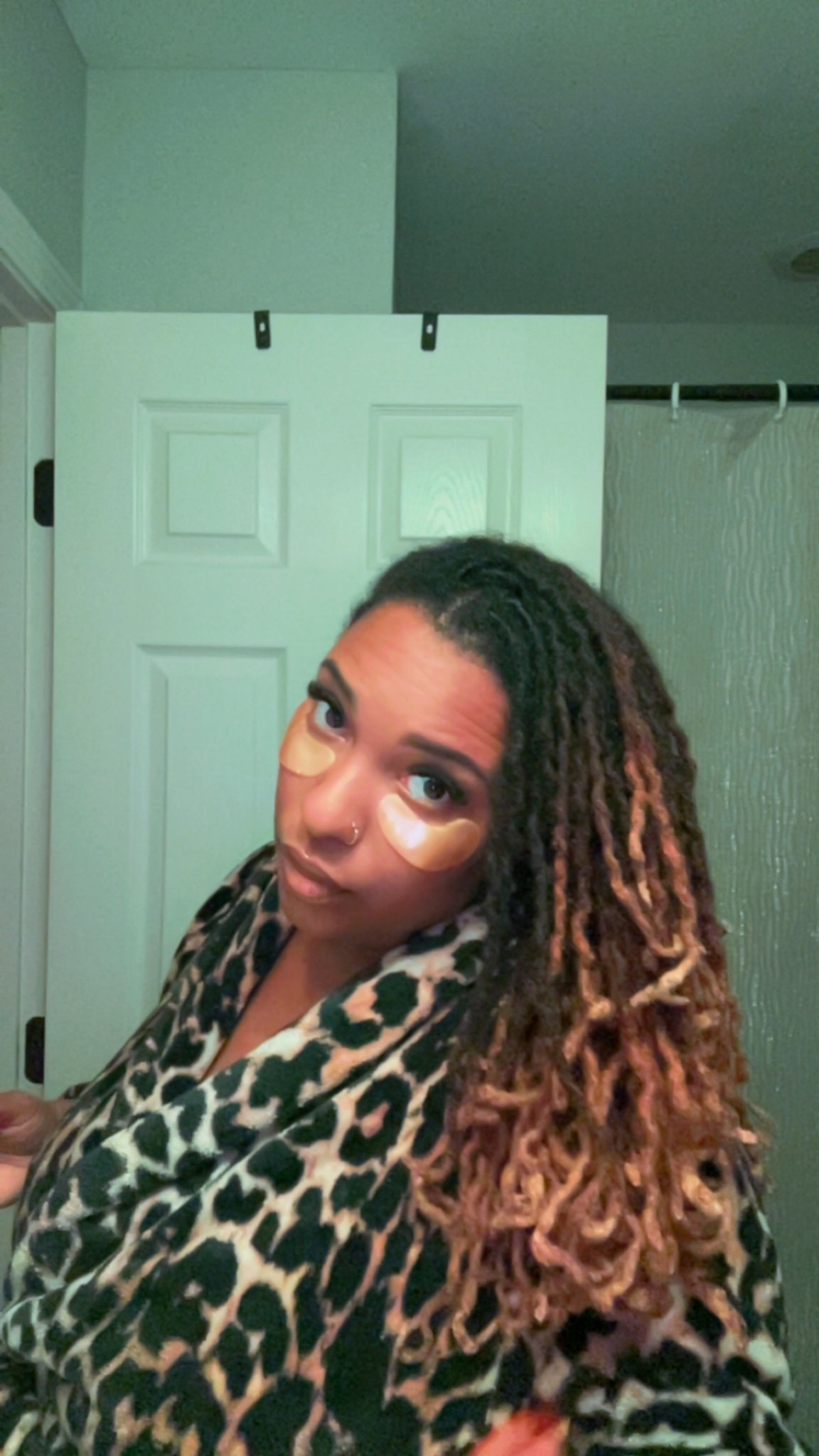 If your under-eyes need immediate attention, this is it 👀

Affordable, effective, and Walmart-approved ✔️

I linked my favorites so you can grab them quick



#LTKU #LTKBeauty