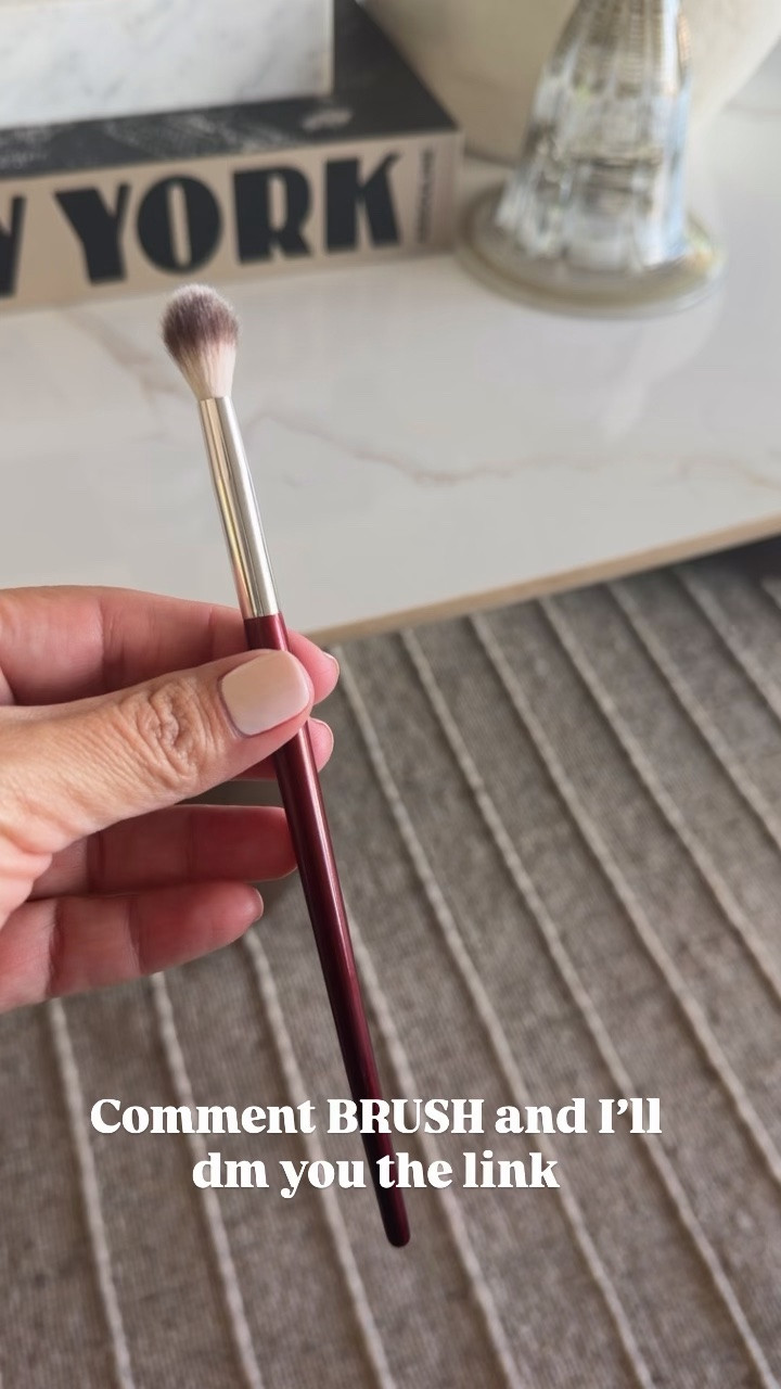 Eyeshadow brush 201

#LTKBeauty #LTKMidsize #LTKOver40