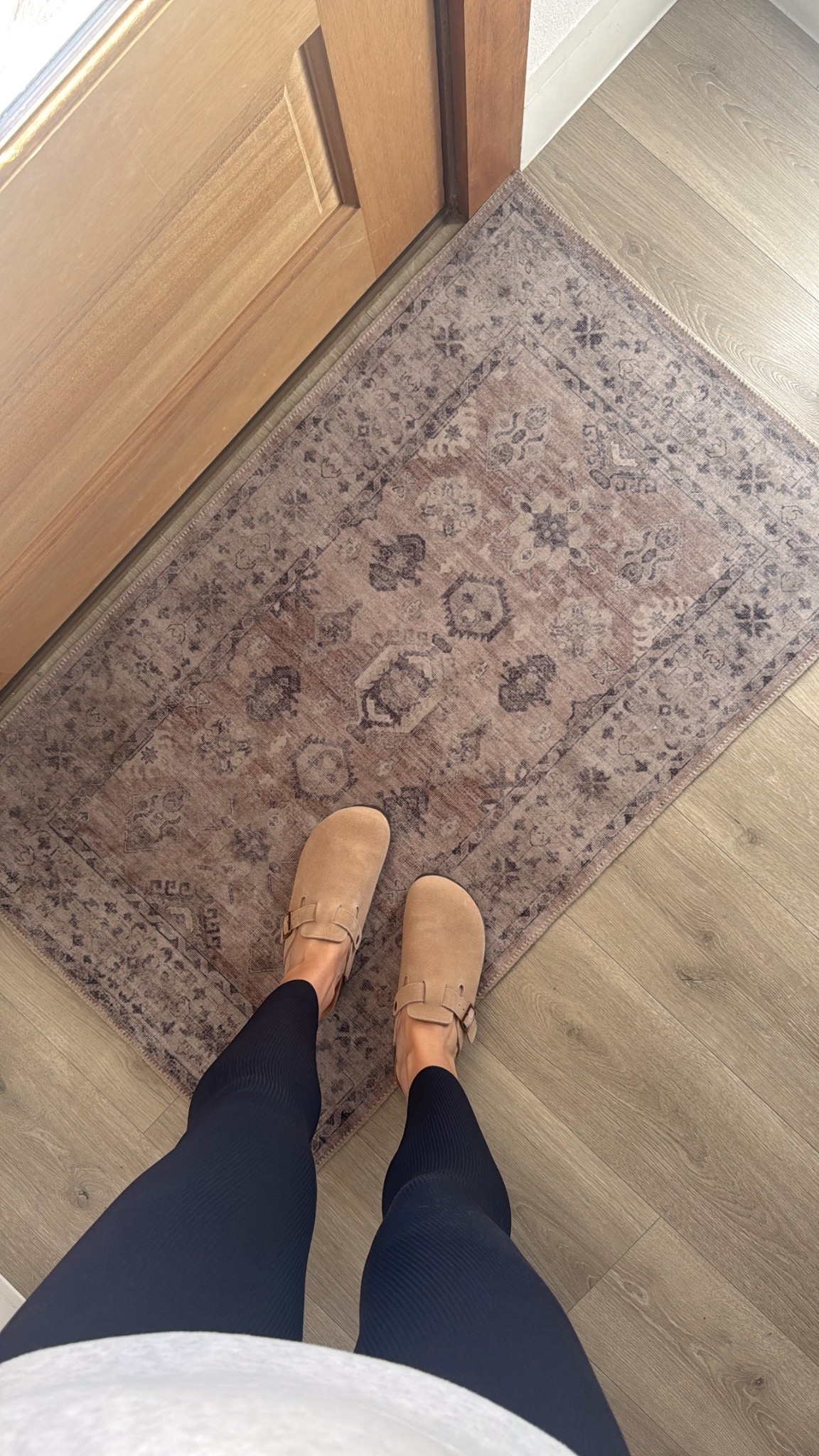 My Loloi rug in my entryway! Colorway Java/Multi Hathaway Collection

#rug #home #entryway #clog #leggings #shoes

#LTKStyleTip #LTKHome #LTKShoeCrush