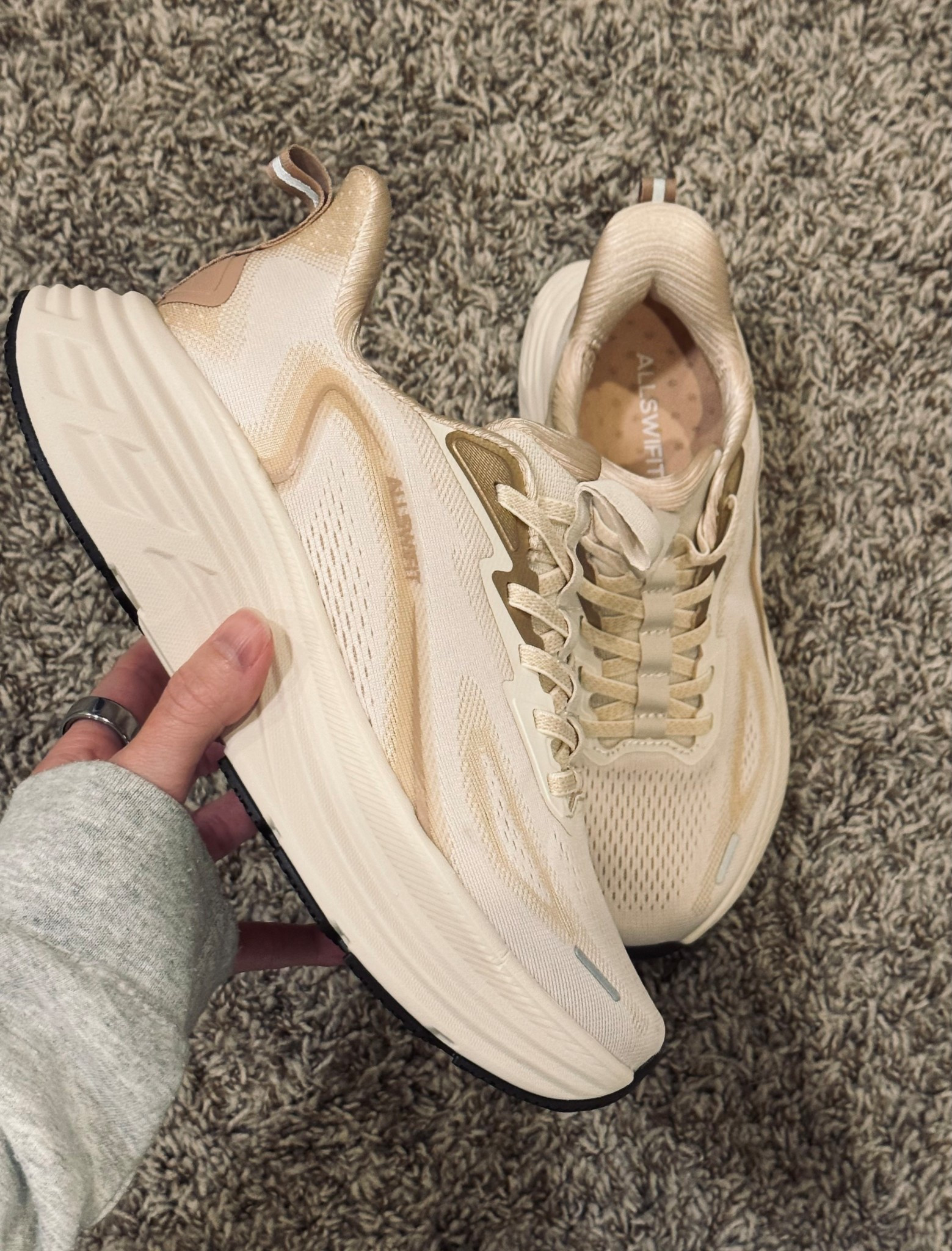 NEW NEW NEW 👏🏼👏🏼

tennis shoes, sneakers, walking shoes, hands free shoes, slip ons, allswift, amazon, oura ring, hot girl walks

#LTKselfcare #LTKfitnessgoals #LTKActive