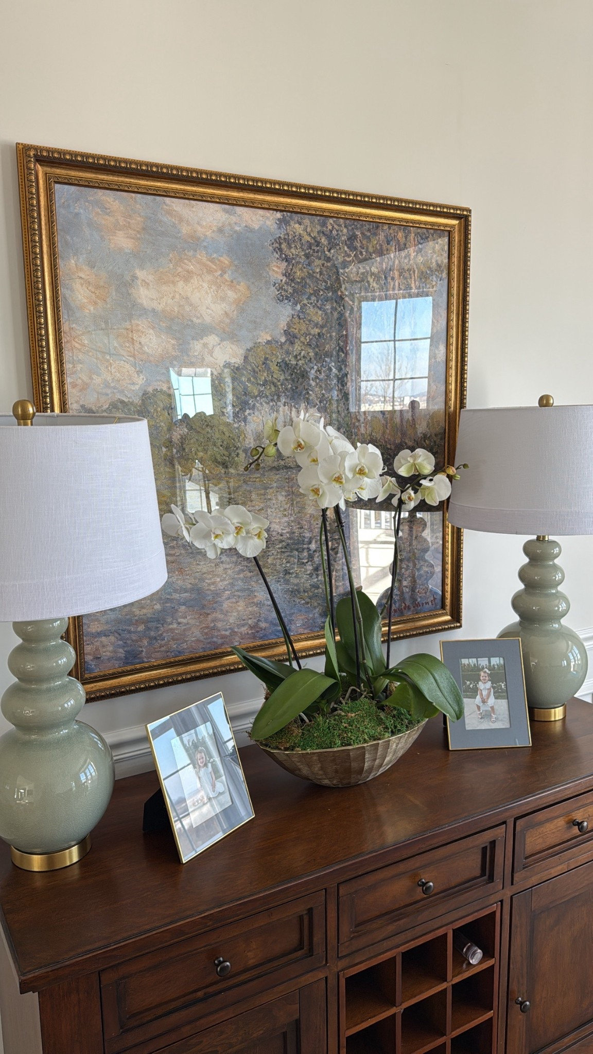 Entry table decor, dining table, pair of lamps, grandmillenial, classic home style, spring decor