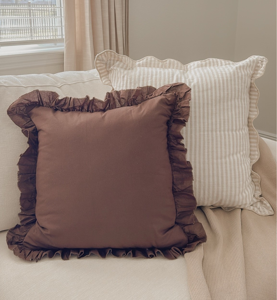 New Spring & Summer pillows🫶🏻

#LTKSeasonal #LTKHome