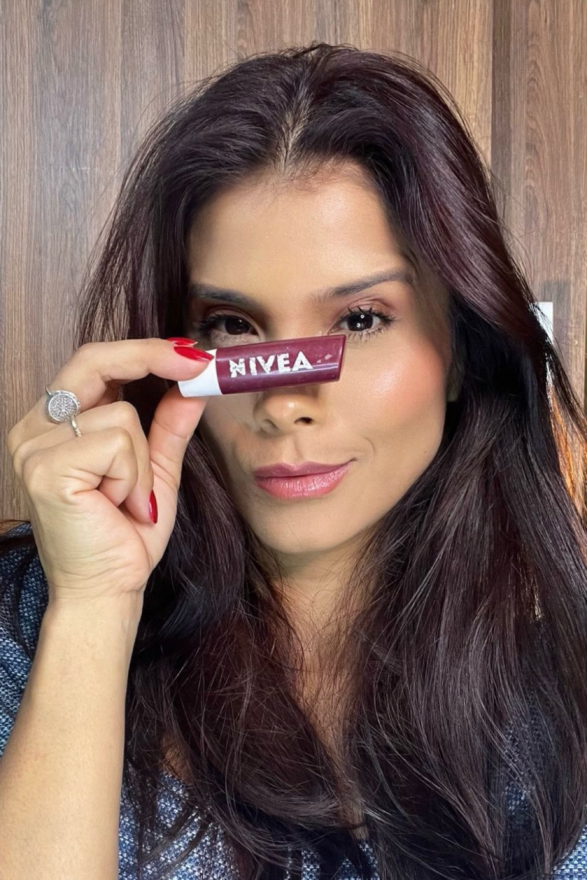 Versatilidade que fala? Esse produto sempre anda comigo! Principalmente com a chegada do friozinho que resseca e desidrata nossos lábios.
Adoro a proposta de balms hidratantes como esse da Nívea e não fico sem.
O meu é na cor Amora.

#LTKbrasil #LTKgiftguide #LTKwinter